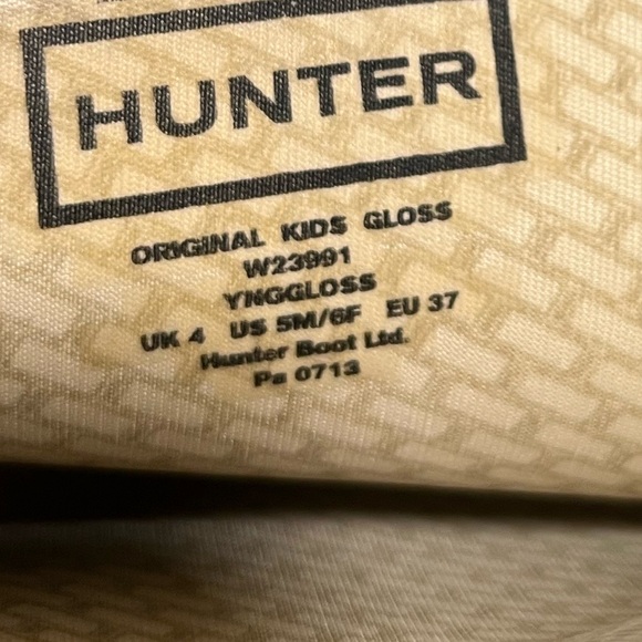 Hunter youth glossy rain boots US 5M/6F color black - Picture 6 of 8